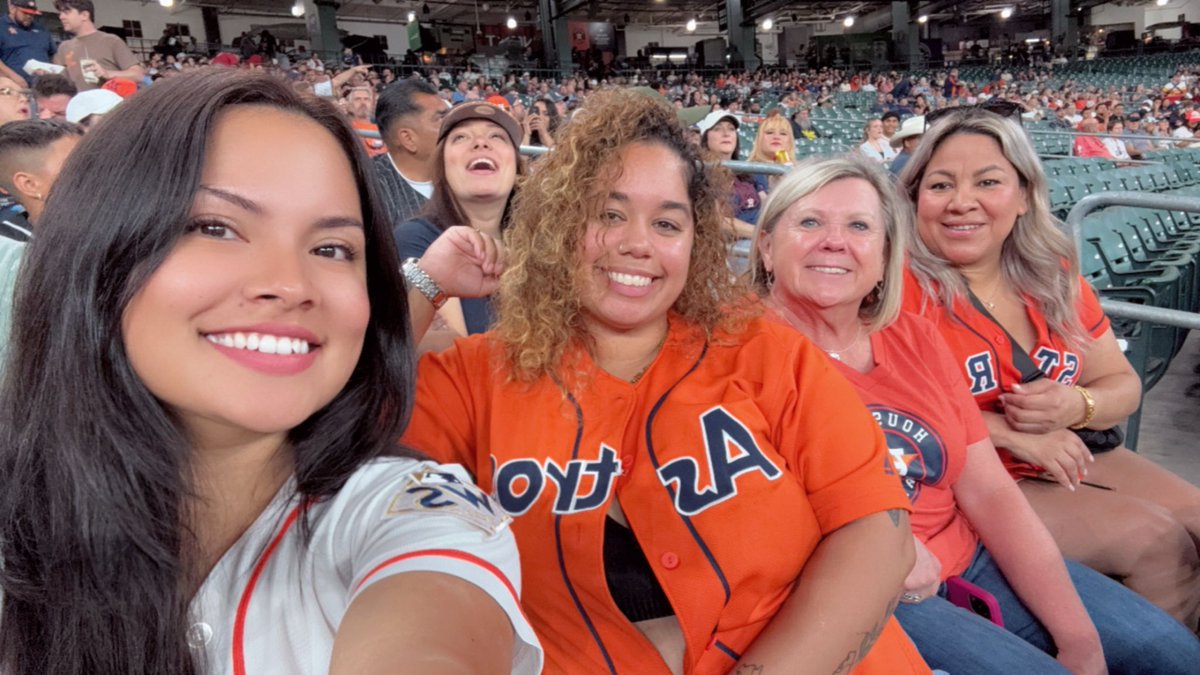 PCIcontracting's tweet photo. Our teams celebrated our administrative professionals over the last few weeks by spending time together outside of the office, crafting, dining, and attending sporting events. Because after all, great work is fueled by a good work-life balance. ⚖️ 

#PCIProud #ThrivingTogether https://t.co/1TgPSgUssZ