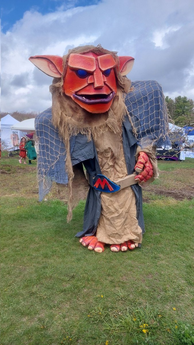 OpsHammond's tweet photo. Good afternoon from Enchanted Orchard Renaissance Faire! The second day of O.H.'s first ren faire is going great. We've already seen so many amazing costumes &amp; met lots of great people, and it's still early.

If you need first aid, or just want to say hello, stop by our table! https://t.co/4vEn90Lqyk