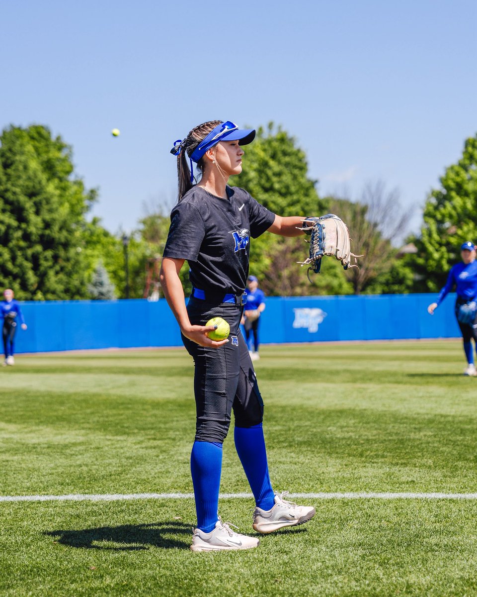 MT_Softball's tweet photo. The stage is set

#BLUEnited | ⚡️⬆️ https://t.co/Ud3Qo37L8U