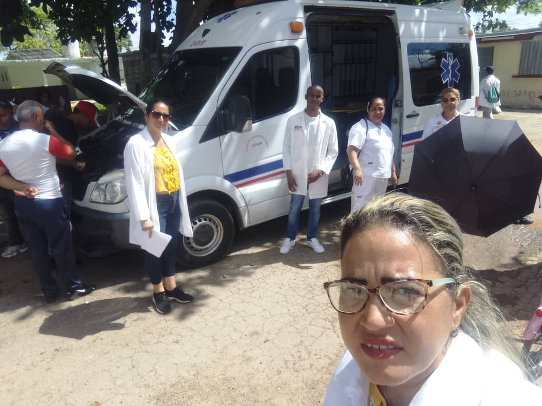 Otra vez Mangos de Roque en Mantua, #PinardelRio, es testigo de recibimiento y despedidas.
Hoy 2 de mayo de 2026, reemplazo brigada médica de refuerzo que desde enero y de manera ininterrumpida ha ido a trabajar allí como apoyo al sistema de salud.
VER EN:
facebook.com/share/p/1BRcUs…