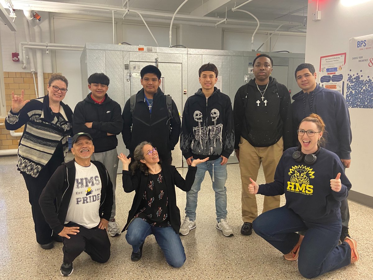 HMS1869's tweet image. 🥈 The HMS Cougar Chess Team just secured 2nd place at this year's Deaf Chess Invitational in Austin, TX! ♟️🏆
We are so proud to represent both @HMS1869 and @BostonSchools on the national stage! 🐾🤘
Congrats, Cougars! #hmsdeafpride #bpspride #deafchess