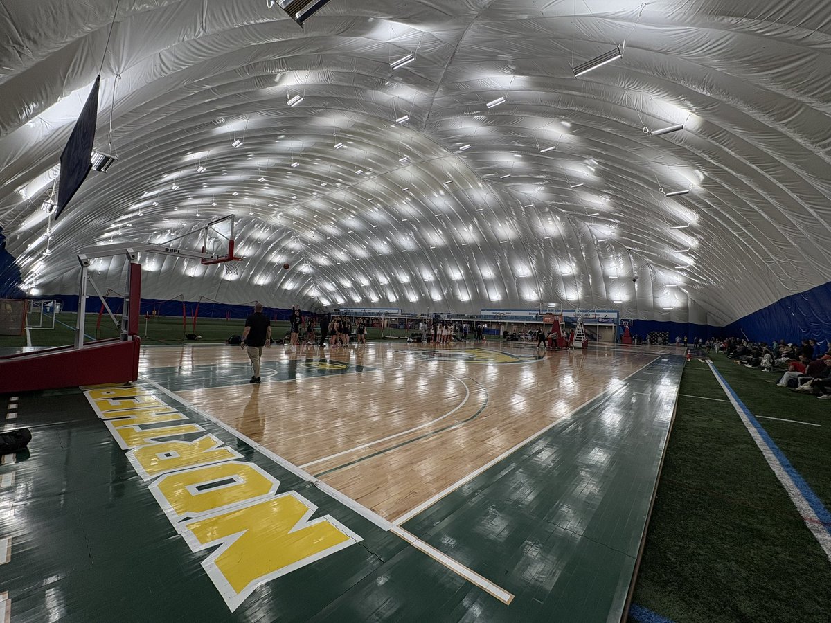 NYSTakeover's tweet image. #TodaysOffice
Day Hill Dome

Did a down &amp;amp; back from CT yesterday just to turn around and return today. Gas prices are rough, but hotel prices are worse 🙃

Strong collection of programs call the @SYGINVITATIONAL home for the weekend. New England, NY, and a little NJ represented