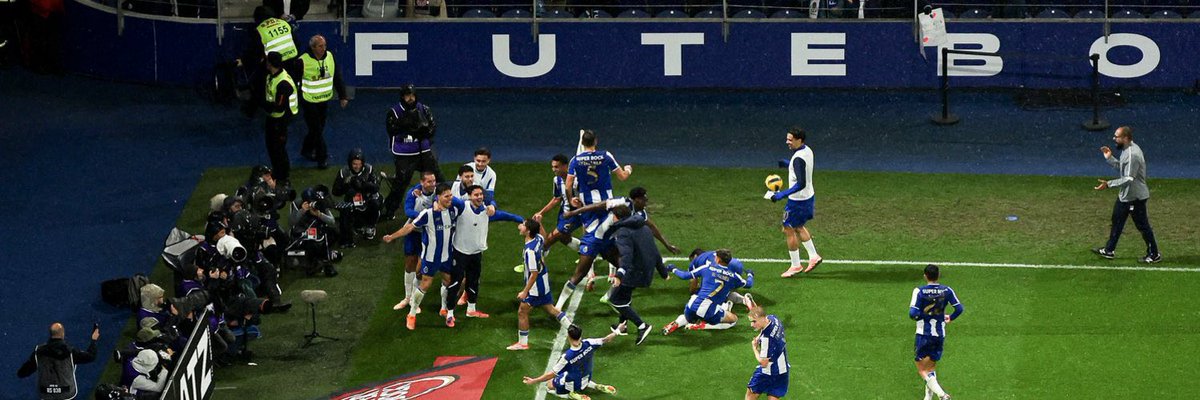 pepee1893's tweet photo. Hoje é dia 💙🤍 https://t.co/FDX7B80LJe