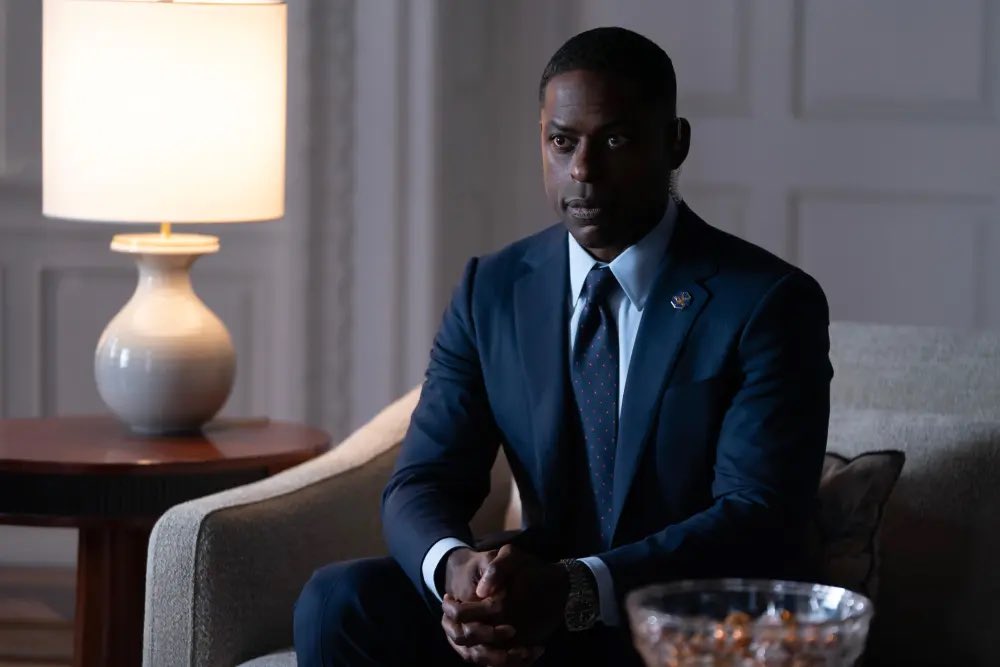 Demilena_2008's tweet image. HAPPY ‘Lated’ BIRTHDAY STERLING 💛💛💛💛 #SterlingKBrown #ThisIsUs #Frozen2 #BlackPanther #Waves #AmericanFiccion #Paradise
