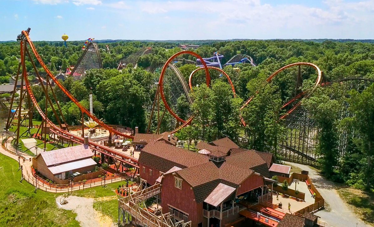 HolidayWorld's tweet image. ONLY ONE MORE WEEK 🙌 We’re officially 7 days away from our Opening Day of the Season! Who’s ready for that first ride, first scream, and first taste of soft drink? 🎢🥤Tickets: holidayworld.pulse.ly/viltl4xl1f
#HolidayWorld #ThemePark