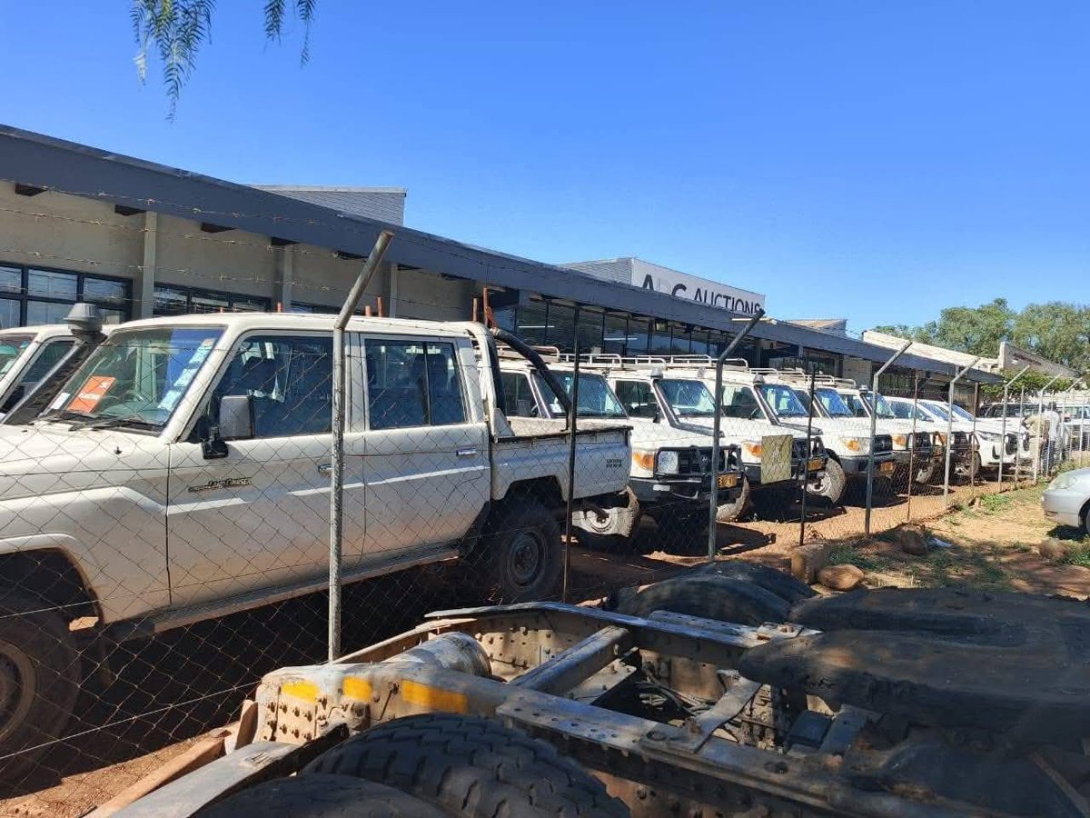 ny_emman's tweet photo. I hear all these cruisers were sold out at ABC Auctions in Bulawayo yesterday. Former NGO assets after US cut funding. Average sale price $23K, mostly bought by mining mbingas. https://t.co/R6Wpe0chrK