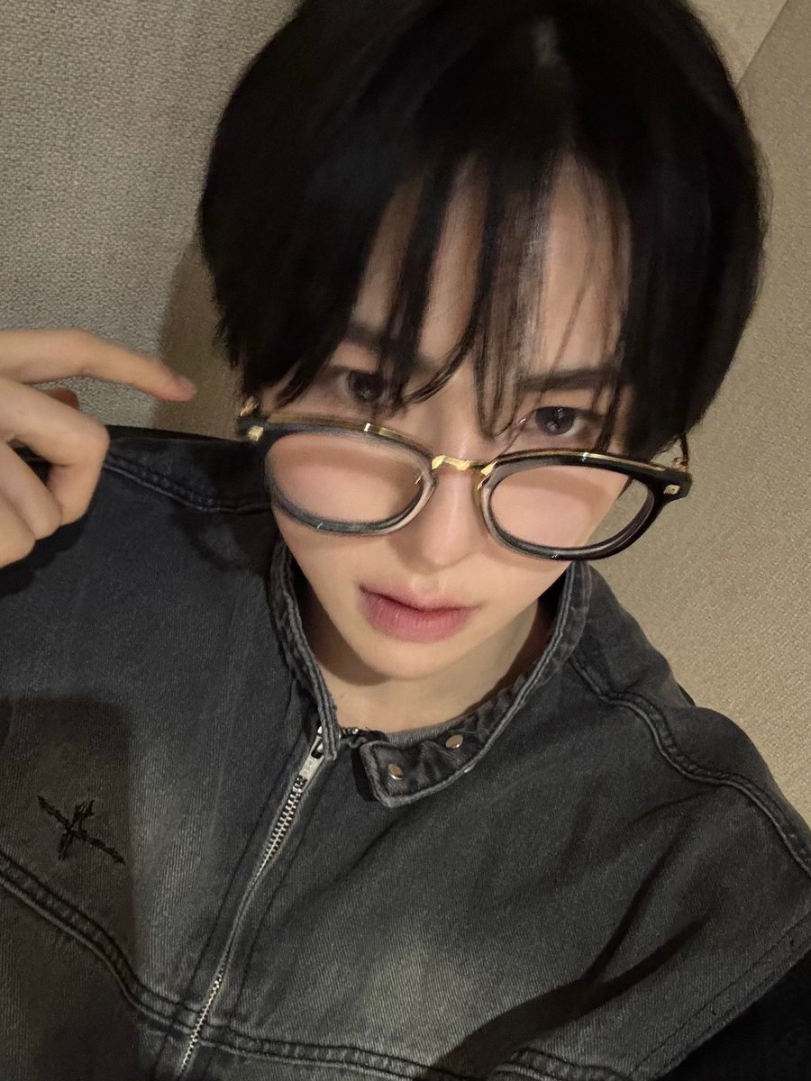 ℳ ໒꒱ི༝⁺ tweet media