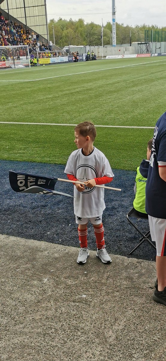 SteMorry's tweet photo. @FalkirkfcSS @TheWellSociety What an amazing experience, Lewis loved it 💙 #COYB https://t.co/Deo9u7dsYI