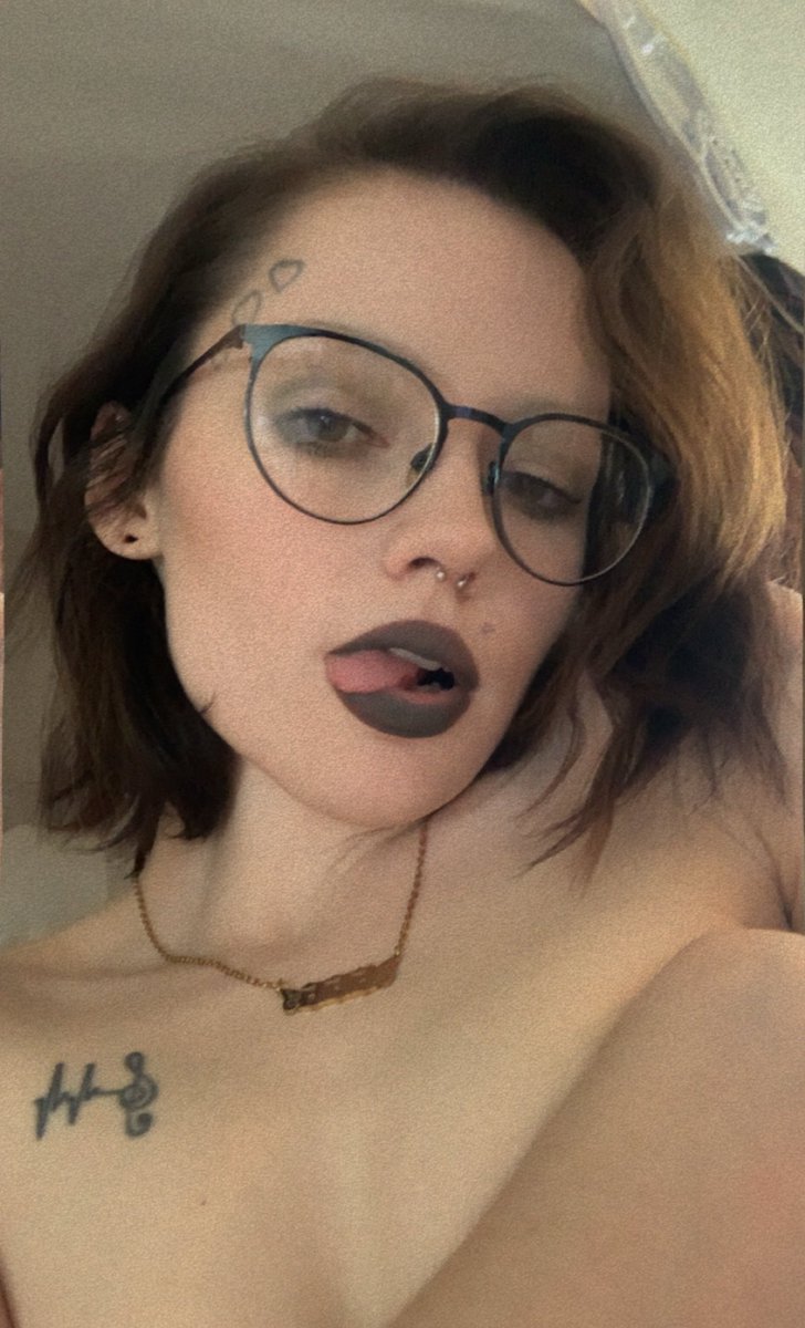 🕷🕸 𝔰𝔭𝔬𝔬𝔨𝔶𝔟𝔞𝔯𝔟𝔦𝔢𝔤𝔯𝔩 🕸🕷 TOP 3% tweet media