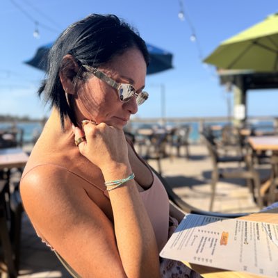 QOSQUEENBEE's tweet photo. We’re rebuilding everything.

New energy. New rules.

This time… we’re not holding back.

The ones who understand this dynamic already know what’s coming 👀

#QOS #pawg #snowbunny #BNWO https://t.co/9XrJy11hEM