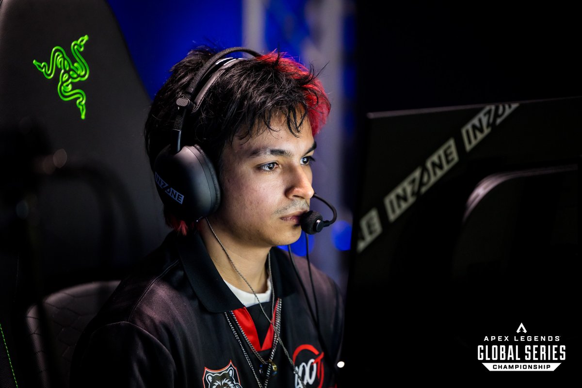PlayApexEsports's tweet photo. Which pic matches your current mood? https://t.co/tYScLsgt8K