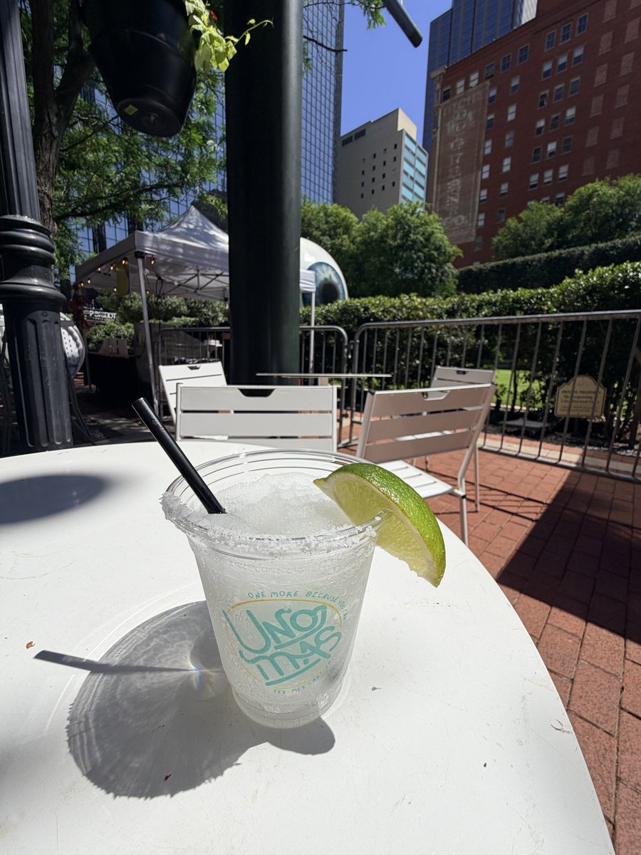 Marcos_Barajas1's tweet image. Solo marg to start this beautiful Saturday. #Downtown #Dallas