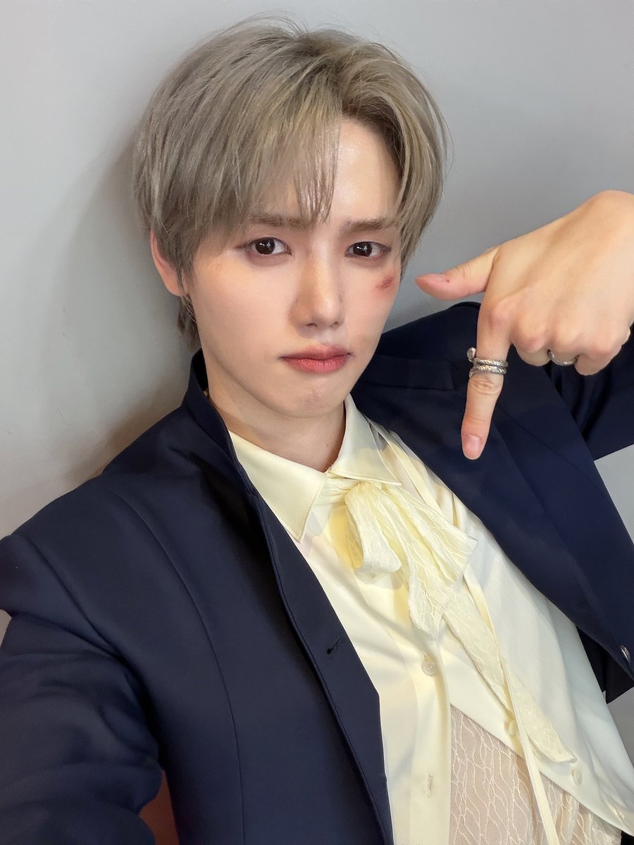 𝐦𝐢𝐨𝐟𝐟 tweet media