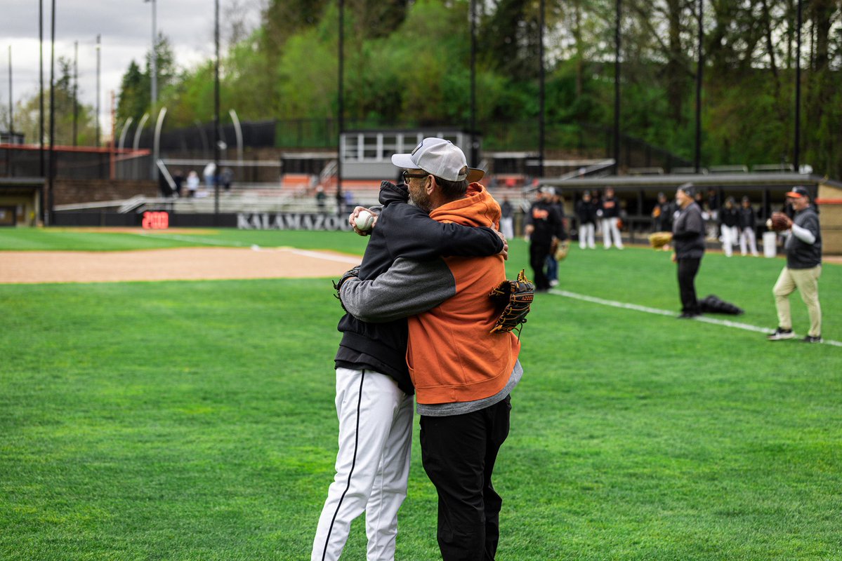 kzoobaseball's tweet image. A very special thank you to those who helped us get where we are today. 🧡

- Class of 2026. 🐝⚾️

#d3baseball
