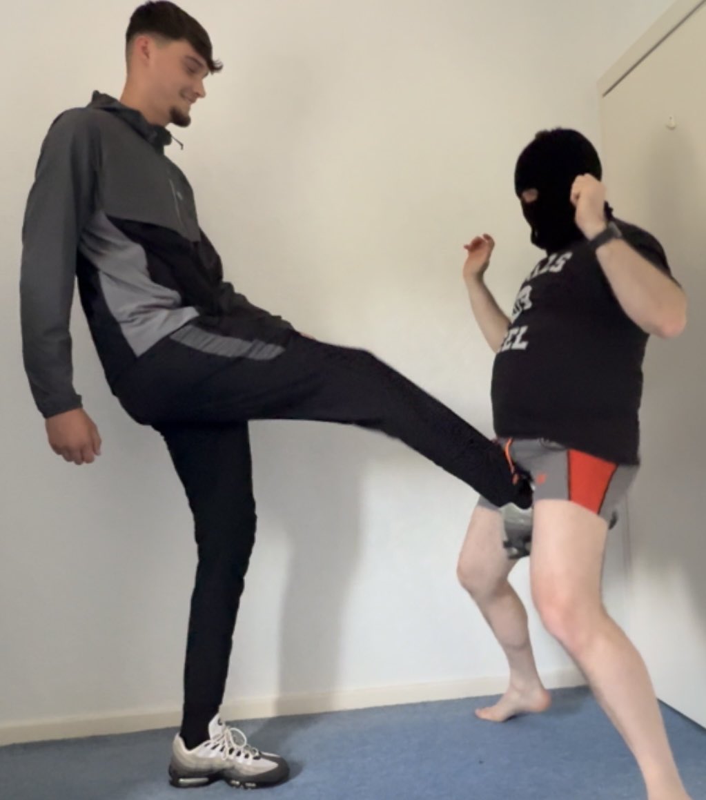 GUYS KICK MY NUTS 👟💥🥜 tweet media