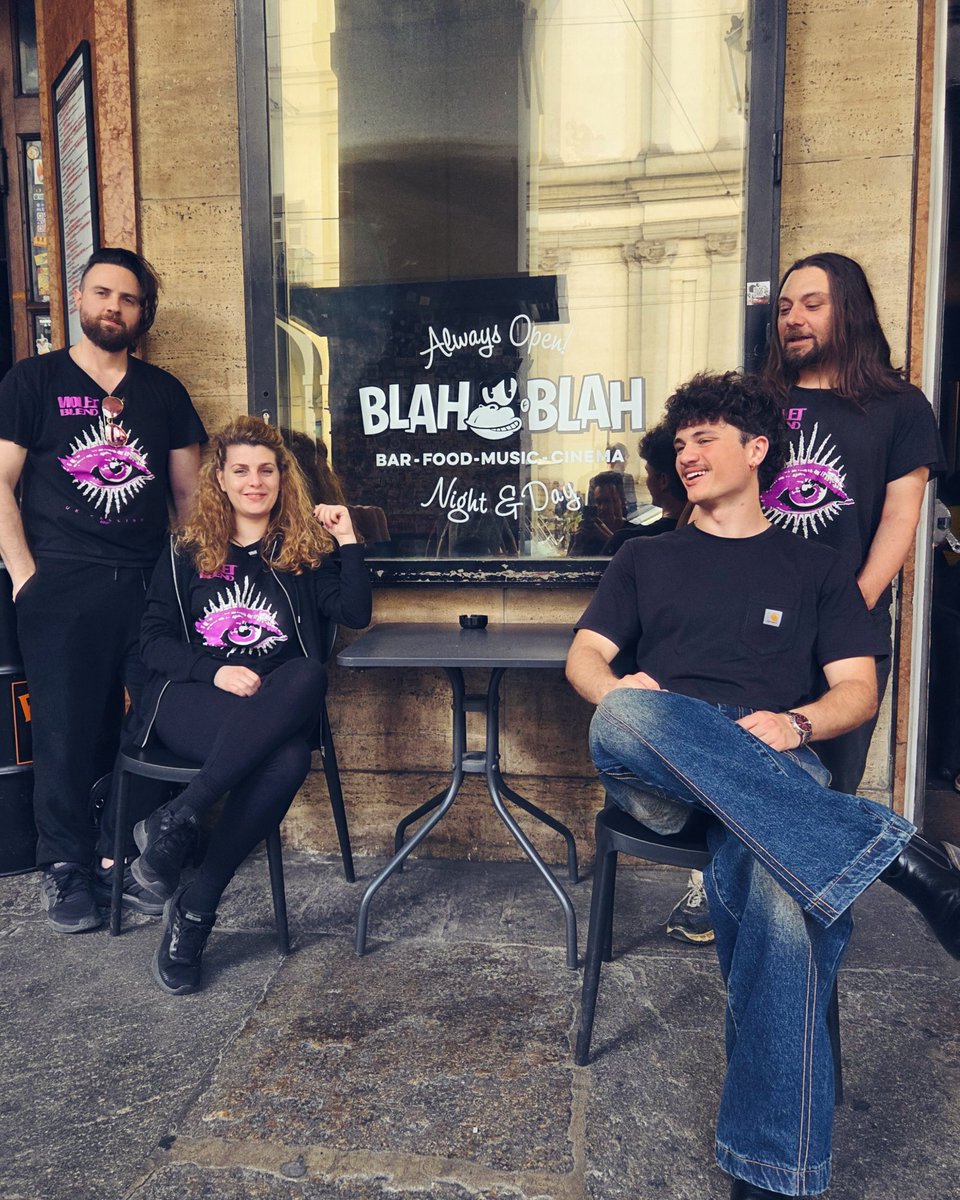 Violet Blend tweet media
