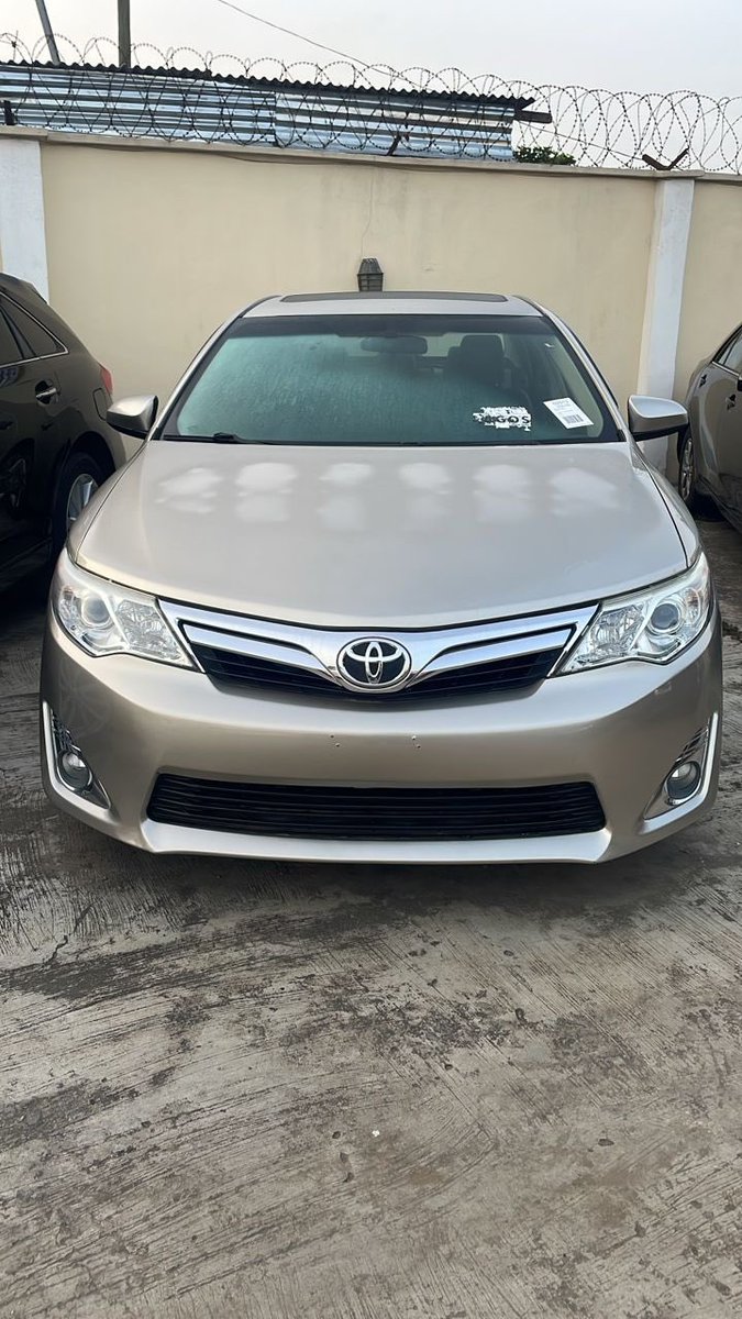 sxdiqcarter_'s tweet image. 2014 Toyota Camry xle 🇺🇸
14m