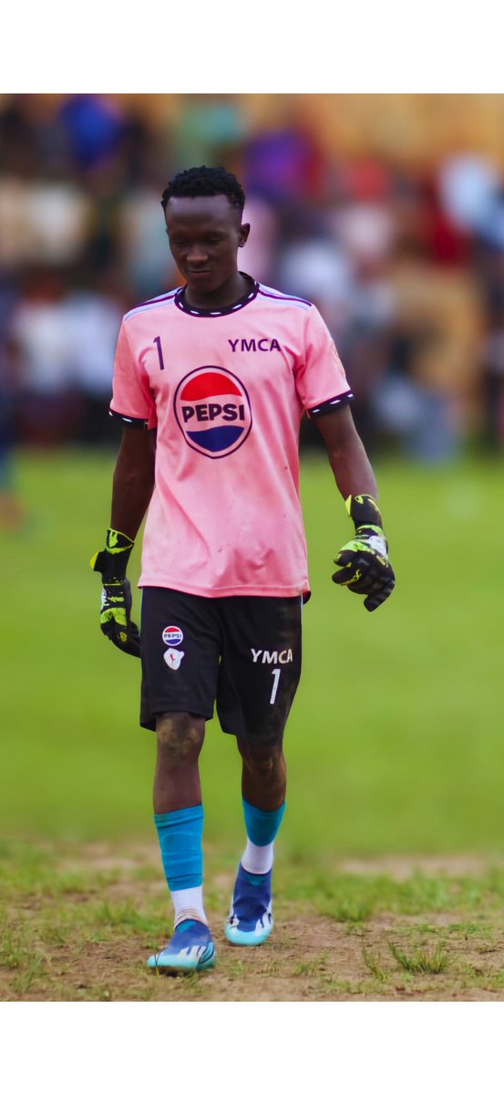 BuwamboUnitedFC's tweet image. Hold your head high, #Kevin . You didn't just play in the finals, you helped carry them there. Its not the end of the story, next time better CHAMP🙏👏
#YMCA
📸: Courtesy
