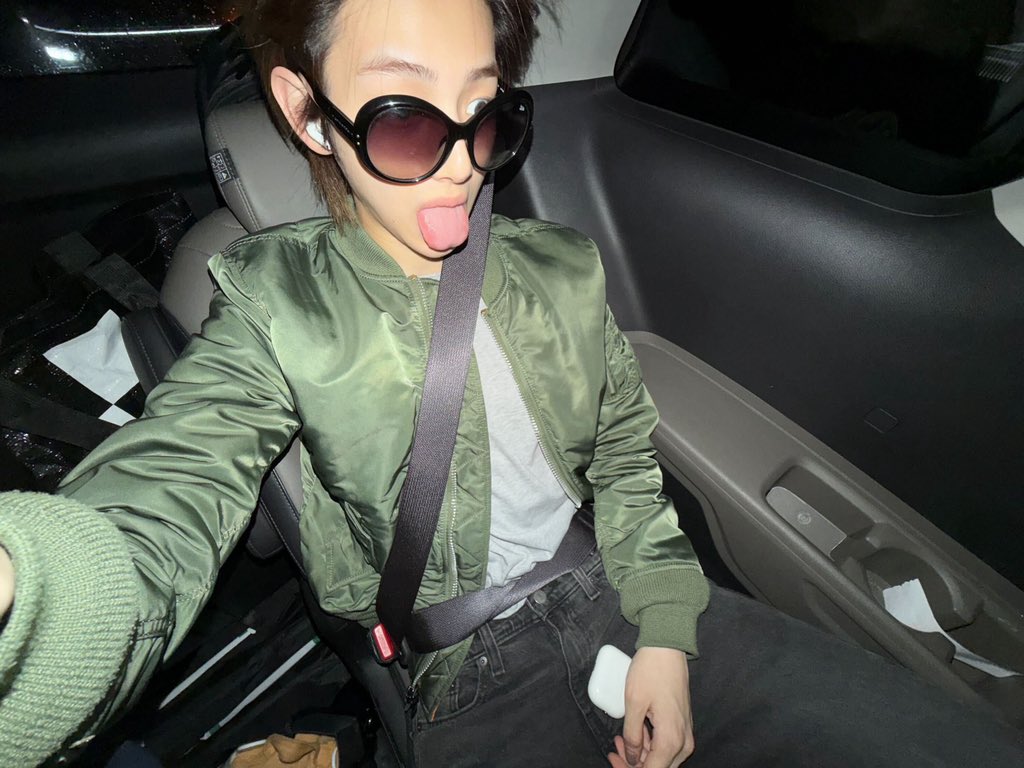 ayy (@lvvalrf) / Posts / X