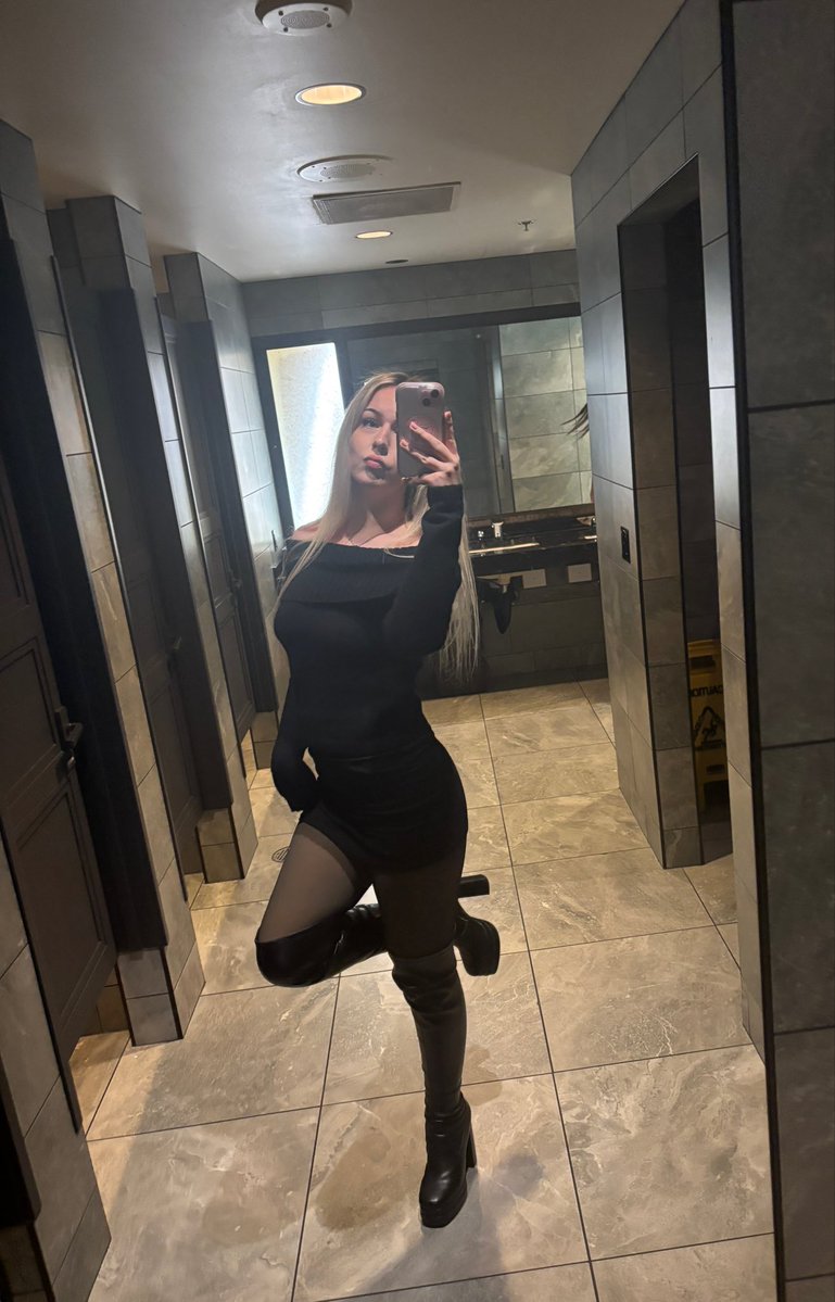 sis tweet media