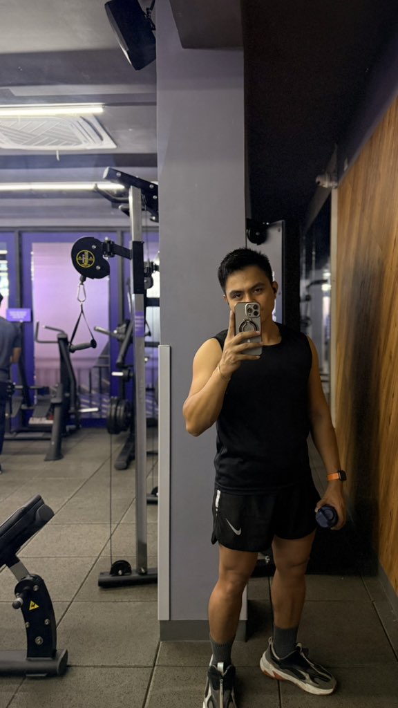 engrthesecond's tweet photo. Gym naman https://t.co/QKasOOQ40J