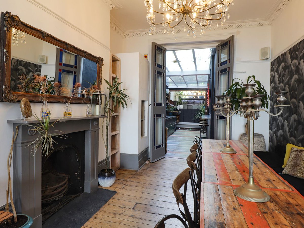 scateringcouk's tweet image. Zanzibar Beach House in St Leonards, East Sussex sleeps 16 in eight bedrooms.

🐾 Dog friendly · 🛁 Hot tub
📍 Hastings, East Sussex

selfcatering.co.uk/england/east-s…

#Hastings #EastSussex #DogFriendly #HotTub #HolidayCottage #SelfCatering