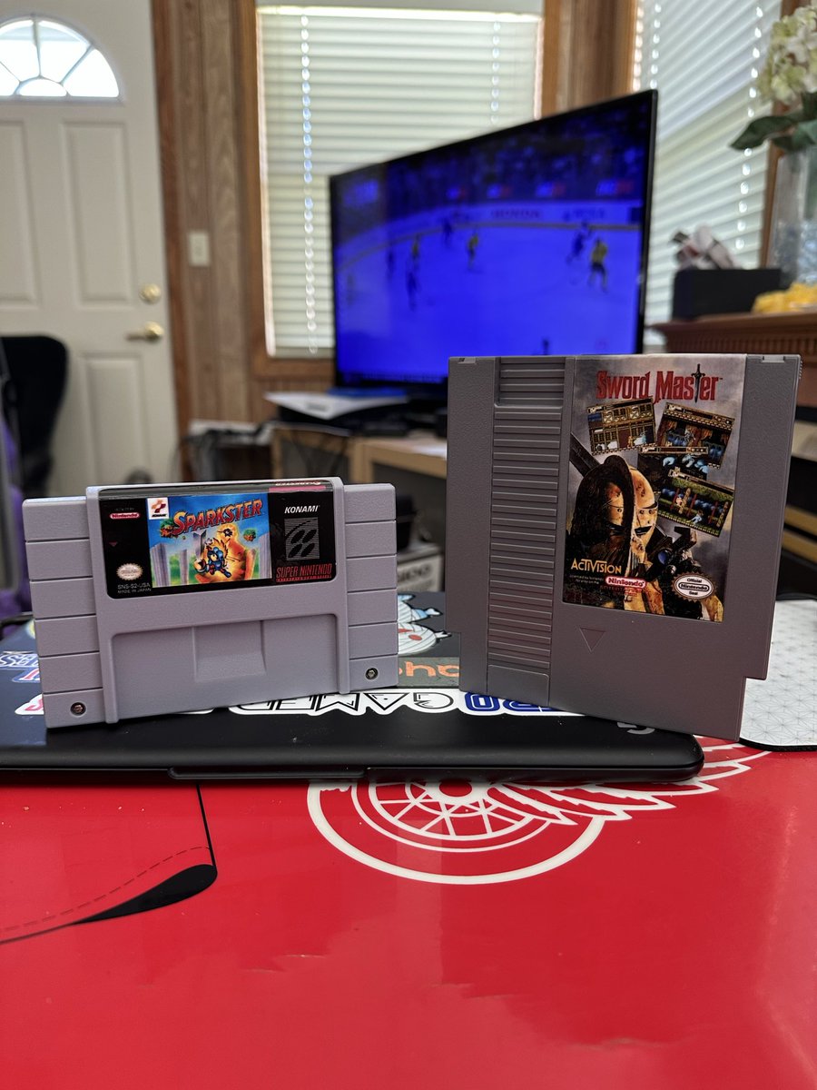 CreaseAndAssist's tweet image. Latest pickups, #NES #SNES @Shawstlevania @Timnado @pantsboyusa @paladinolive @sirmikael @vigilante890
