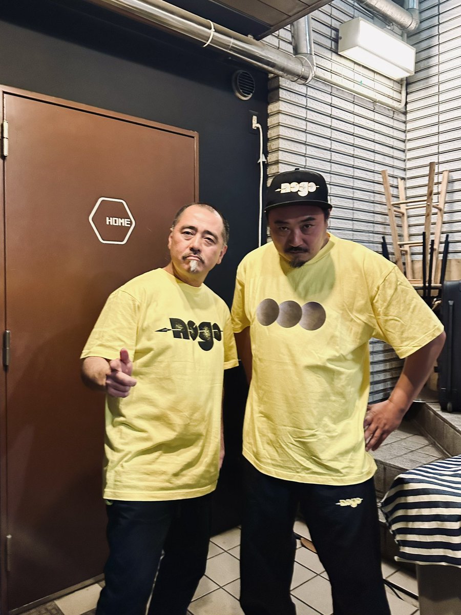 5/2 渋谷HOME ではありがとうございました！初HOME楽しかったです！
共演が素敵な方々ばかりで最高でした🍻
negoTの英雄さんとdangoTの宮内店長