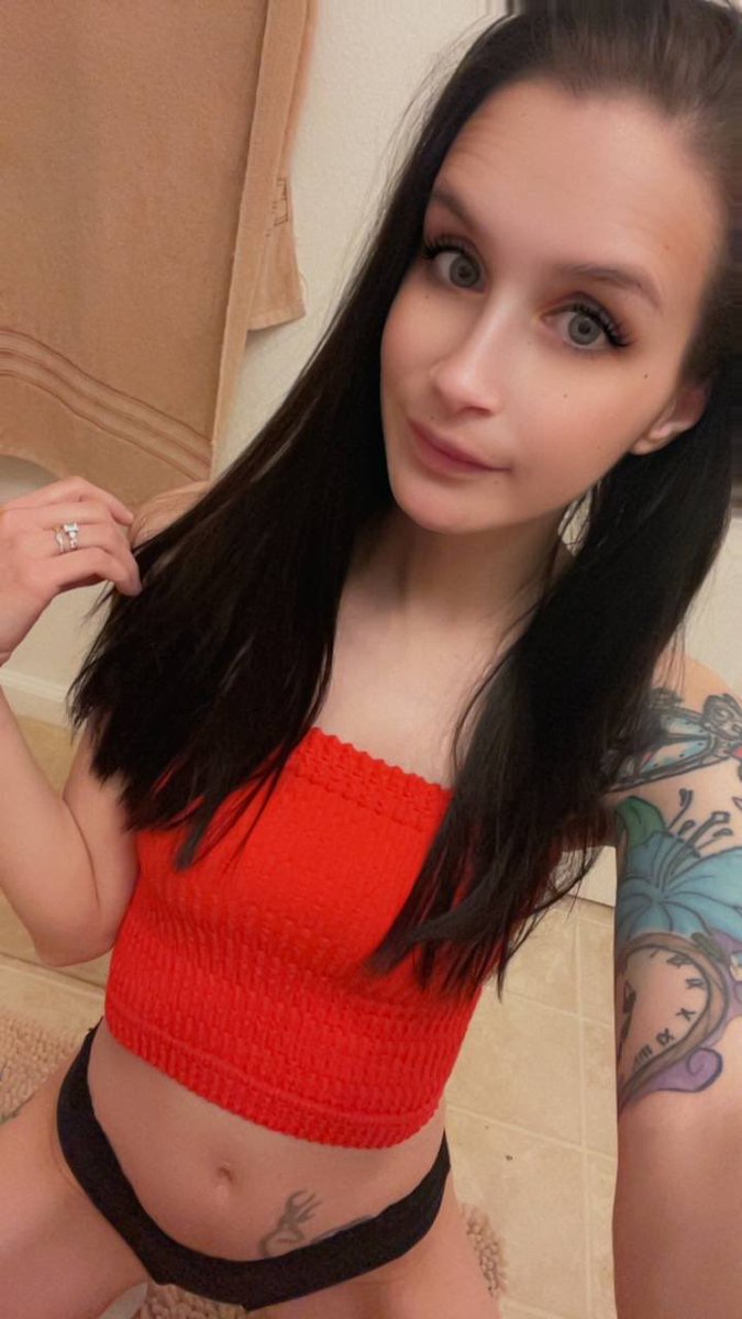 Hazel_lust_'s tweet photo. I have expensive taste…
and you seem eager to keep up. https://t.co/BovMU7i8a6