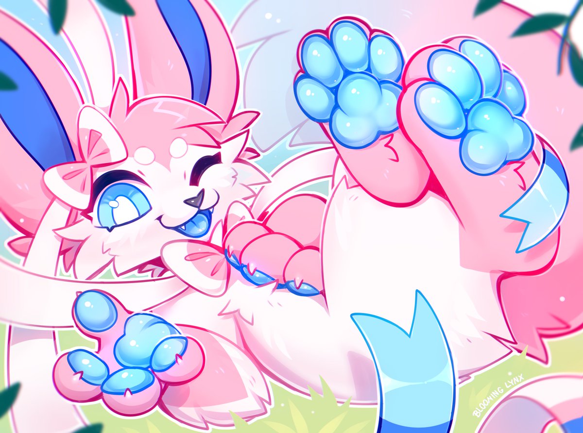 BloomingLynx's tweet image. #Pokemon
Blue paws 💙