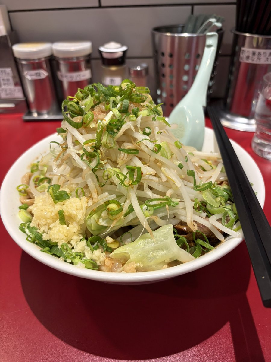 タカタカ tweet media