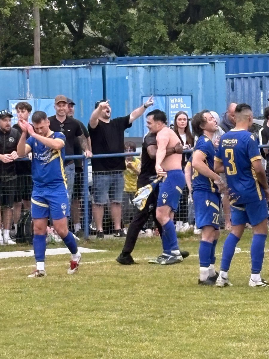 cn_things's tweet photo. @connor_tighe @NaldrettJack @PT_FC Congratulations Connor 👏Great winner. Good luck next week. Not my best photos (iPhone in the rain)… https://t.co/PoRwYRS68G