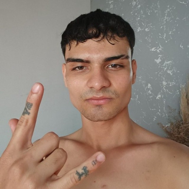 Pyos tweet media
