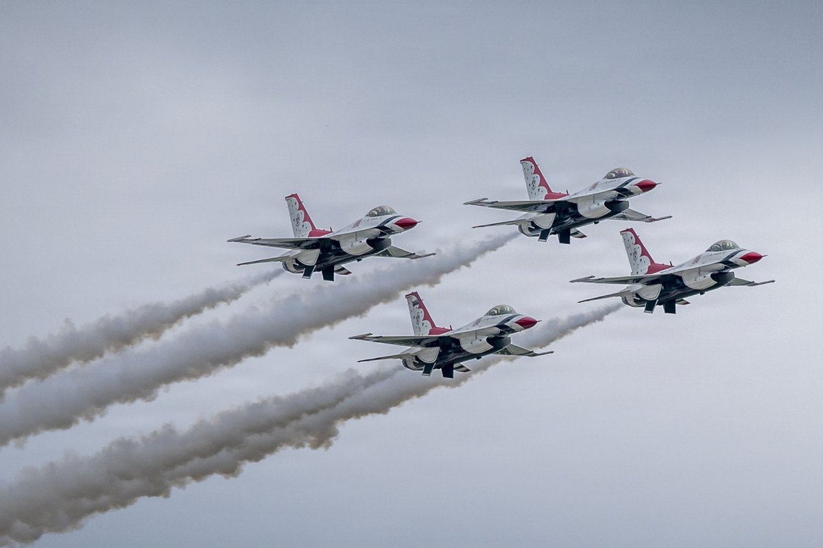 JBSA_Official's tweet photo. The USAF Thunderbirds are here! You don’t want to miss their spectacular performance at The Great Texas Airshow. If you miss them today, there's always tomorrow! https://t.co/brXO31MaM7