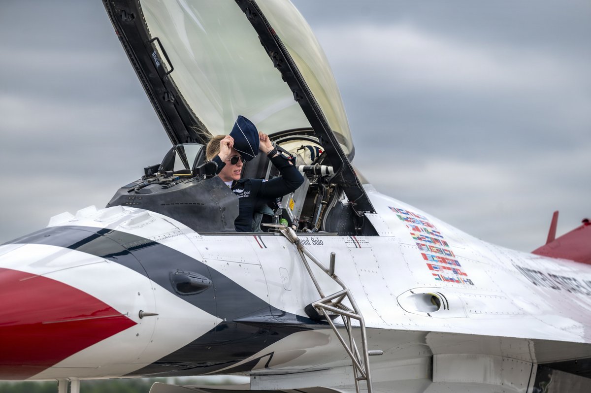 JBSA_Official's tweet photo. The USAF Thunderbirds are here! You don’t want to miss their spectacular performance at The Great Texas Airshow. If you miss them today, there's always tomorrow! https://t.co/brXO31MaM7
