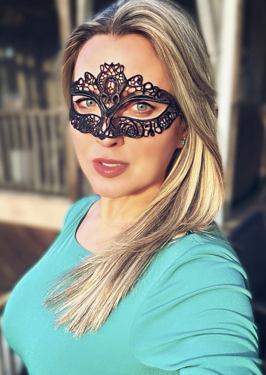 Chloe Cassidy 🥰 tweet media