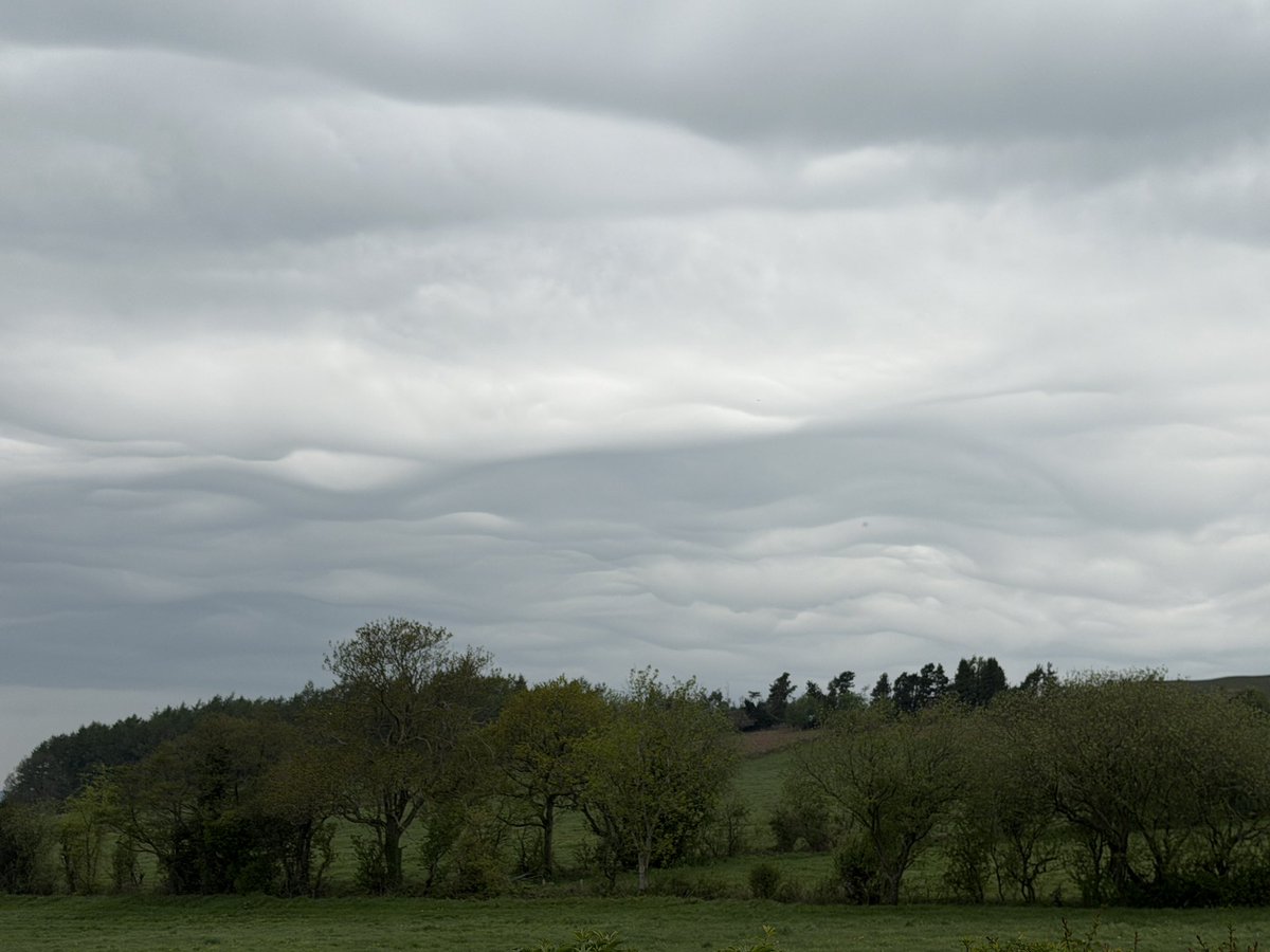 ManelRoura's tweet image. Beautiful #Asperitas yesterday over the Stretton Hills #Shropshire