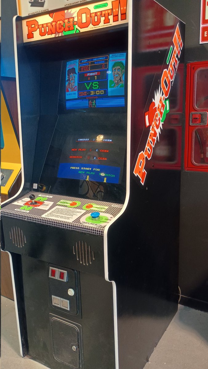 Museo Arcade Vintage tweet media