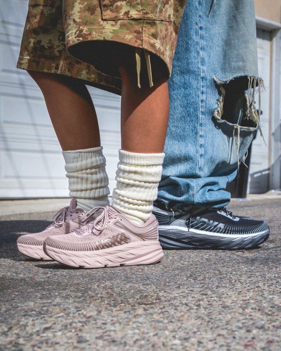 Foot Locker tweet media
