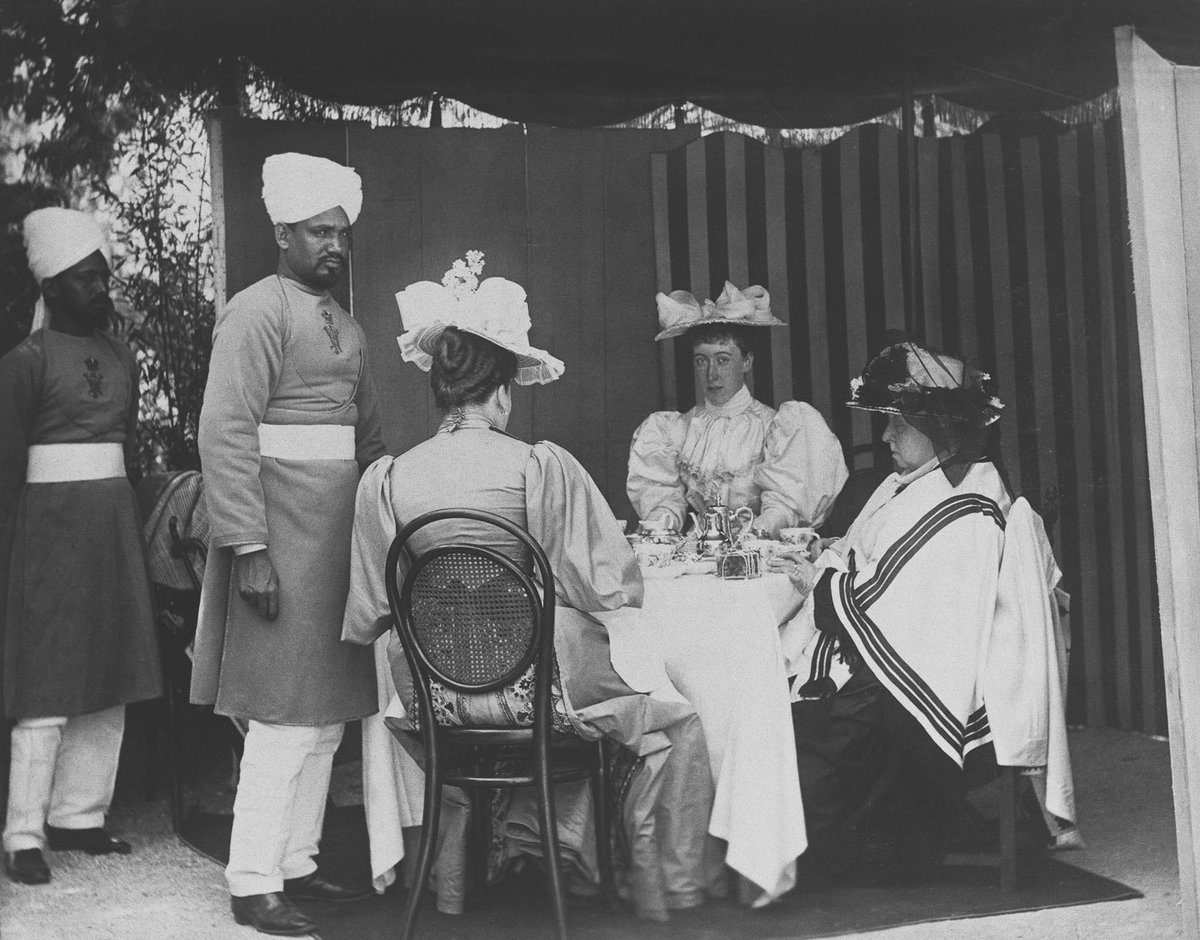 actualites_nrv's tweet image. Le 2 mai 1899, c'est la fin du cinquième et dernier séjour niçois de la Reine d’Angleterre. #Nice06 #Victoria #Nice #Nice06 
Queen Victoria #FrenchRiviera #SouthOfFrance
#ActualitésNRV #NiceRendezVous™