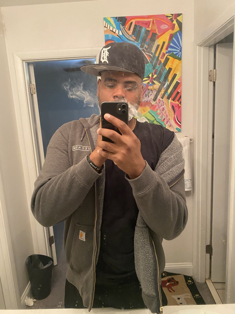 LLMalik❤️‍🩹🧞‍♂️📲 tweet media