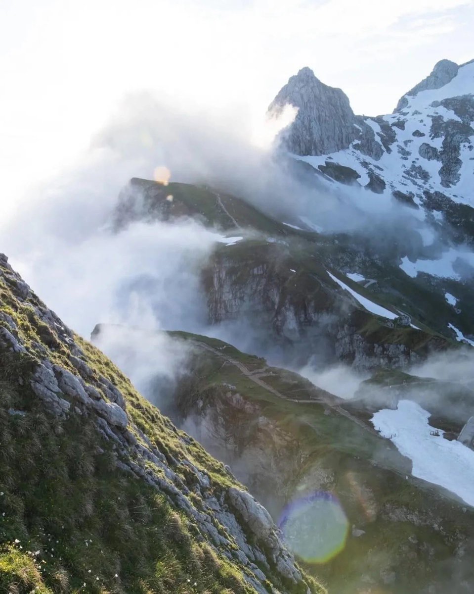 Exploring Slovenia tweet media