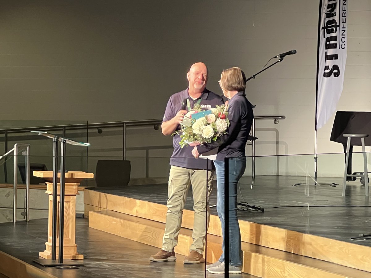 FellowshipSteve's tweet photo. Our FebCentral ‘Stronger Together’ Conference was hosted in Barrie, ON at Emmanuel Baptist with the theme, ‘Stronger in the Word’ with 605 delegates in attendance. We honoured Joan Lambert who retires this summer after serving our churches for the past decade - thanks Joan! https://t.co/jbR7YKXMeB