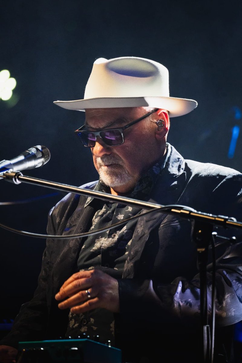 Paul Carrack tweet media