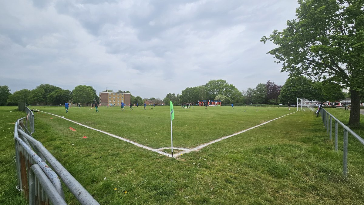 ibcfc61's tweet photo. #groundhopping this slightly damp  afternoon @AfcShirley 4 v 1 @CroftonSaintsFC @HantsLeague @NonLeagueCrowd @ThePNLP https://t.co/OxpjWD8rG1