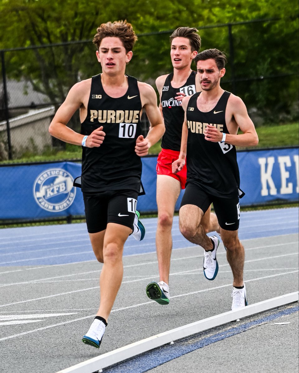 PurdueTrackXC's tweet photo. Men’s 5000m comes down to the wire as the Boilers finish 2-4 ⤵️

2️⃣ Nerius White (14:08.35)
3️⃣ Nate Assa (14:19.05)
4️⃣ Jason Polydoris (14:19.89)

#BoilerUp https://t.co/M8ysO4NkXh