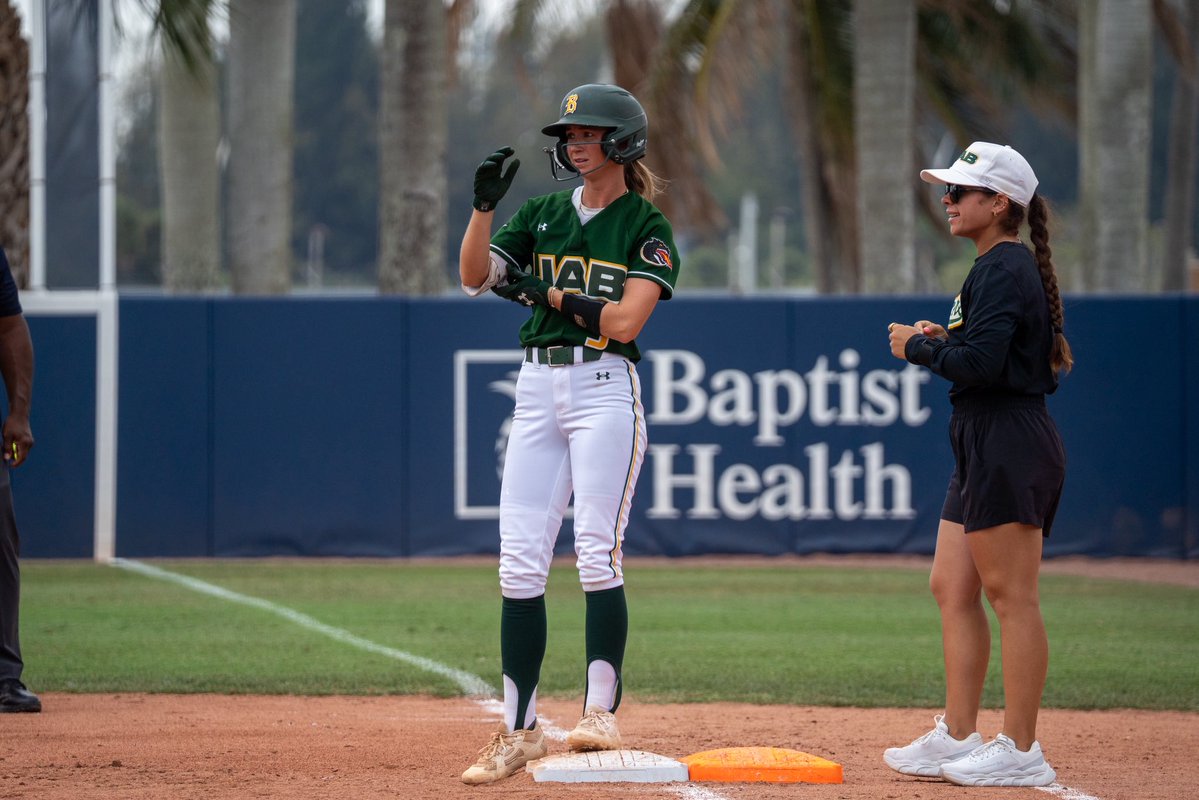 UAB Softball tweet media