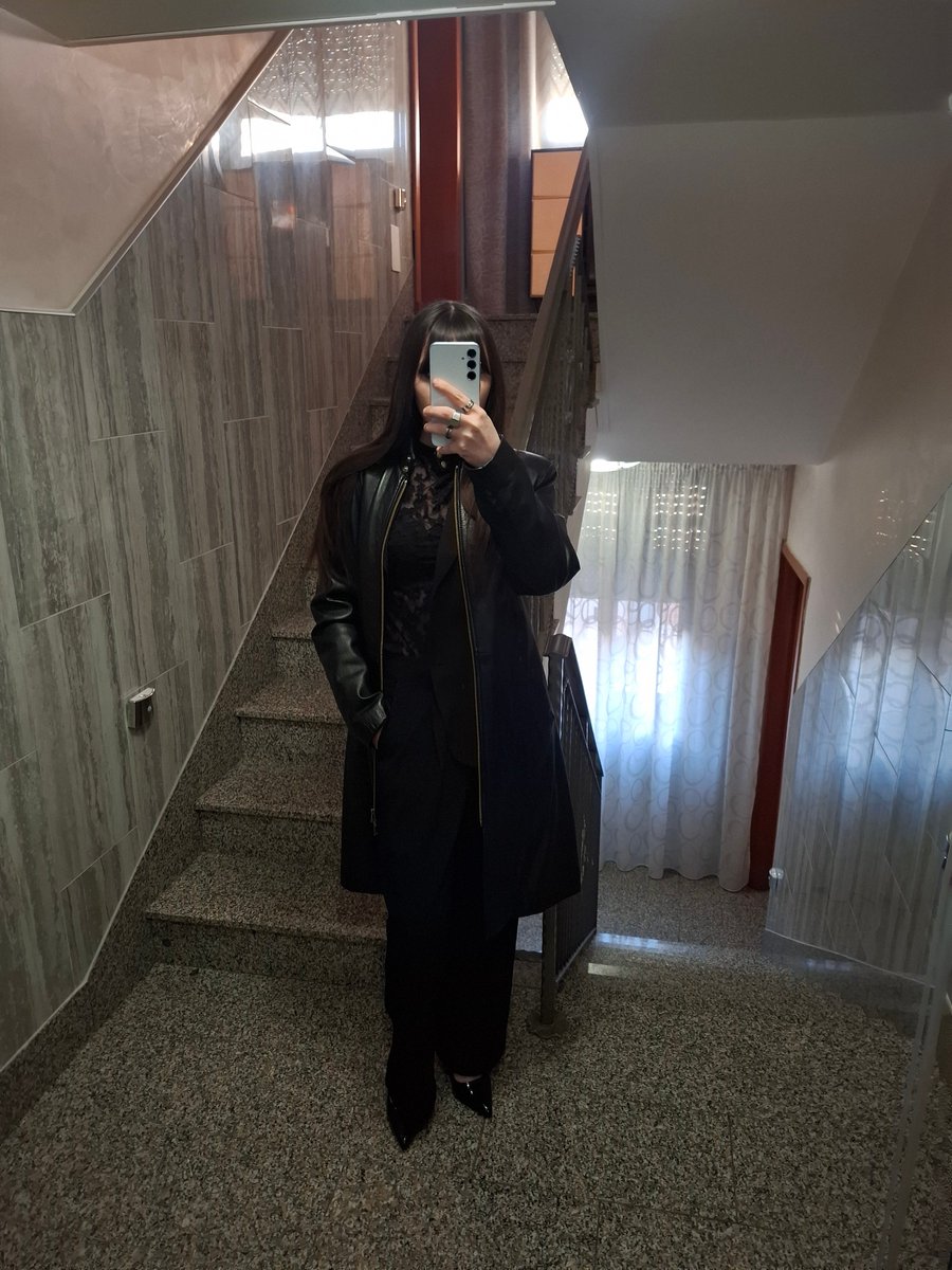 francesca tweet media