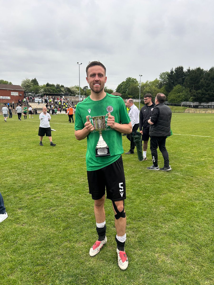 MikeDunn__'s tweet photo. Yes skip!

Well done mate, proud of you @WallyNUFC 🤝 https://t.co/HBRRgdyRc2