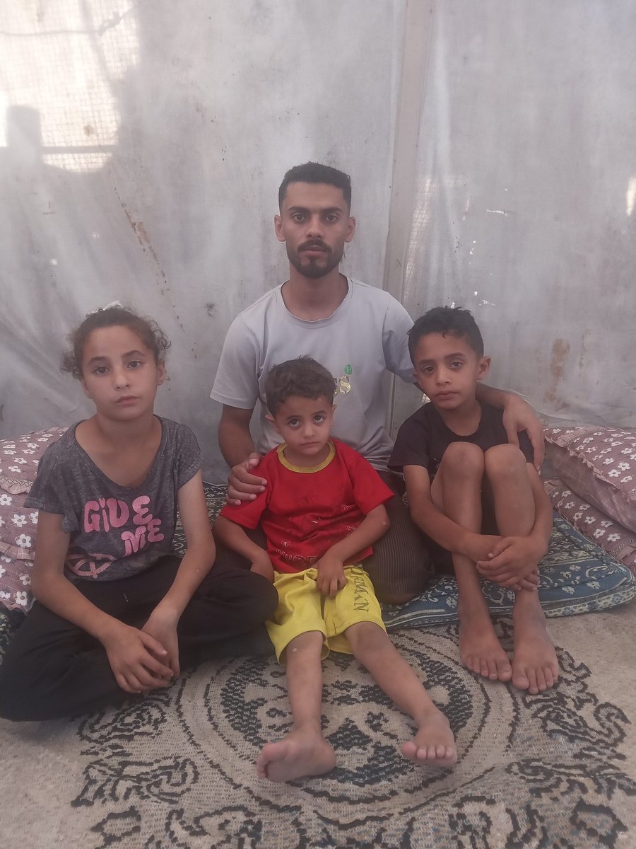 AhmedE79378's tweet image. When they told you that the war on Gaza had stopped 

Why does my family still live in this tattered tent? 

Why are we unable to provide even modest food for our children? 

Ask your heart if this life is good for these beautiful little ones.
chuffed.org/project/ahmed-…